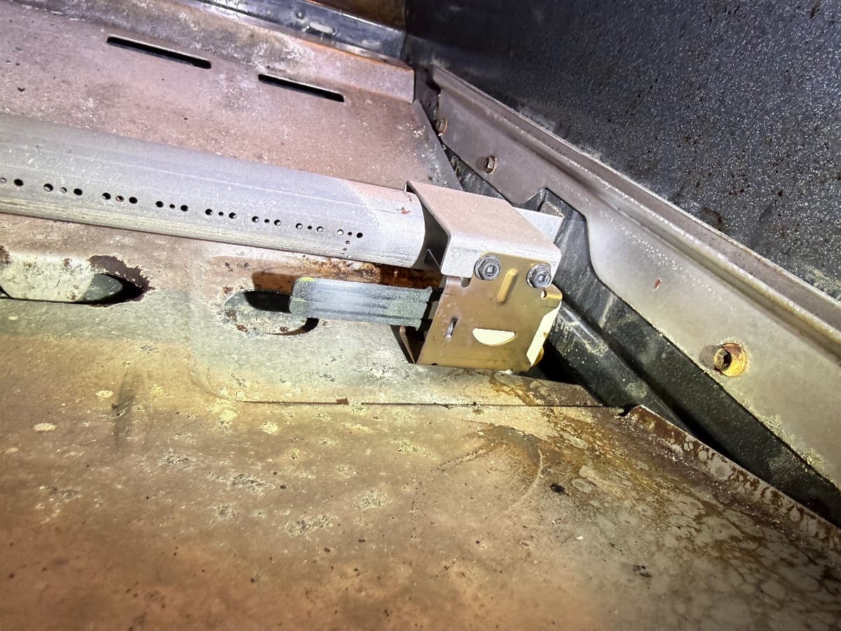 Frigidaire oven / stove repair service in Van Nuys, CA — job photo by iRoss Appliance Repair