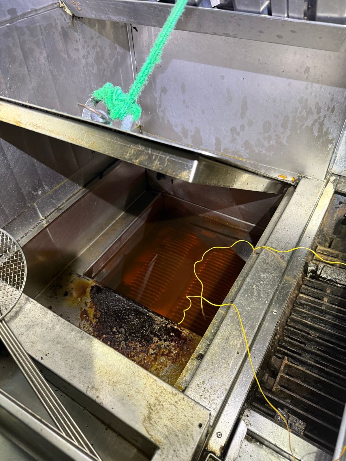 Commercial Fryer Repair service (2 of 6) — MyroCraftApplianceRepairLLC, Van Nuys, CA