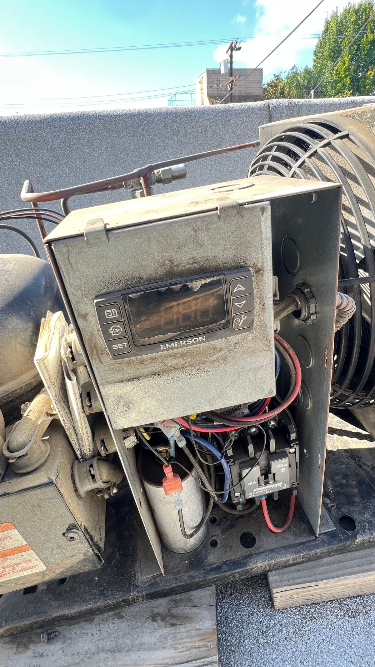 Traulsen commercial refrigerator repair service in Sherman Oaks, CA — job photo by TECHMEETING LLC COMMERCIAL REFRIGERATION REPAIR