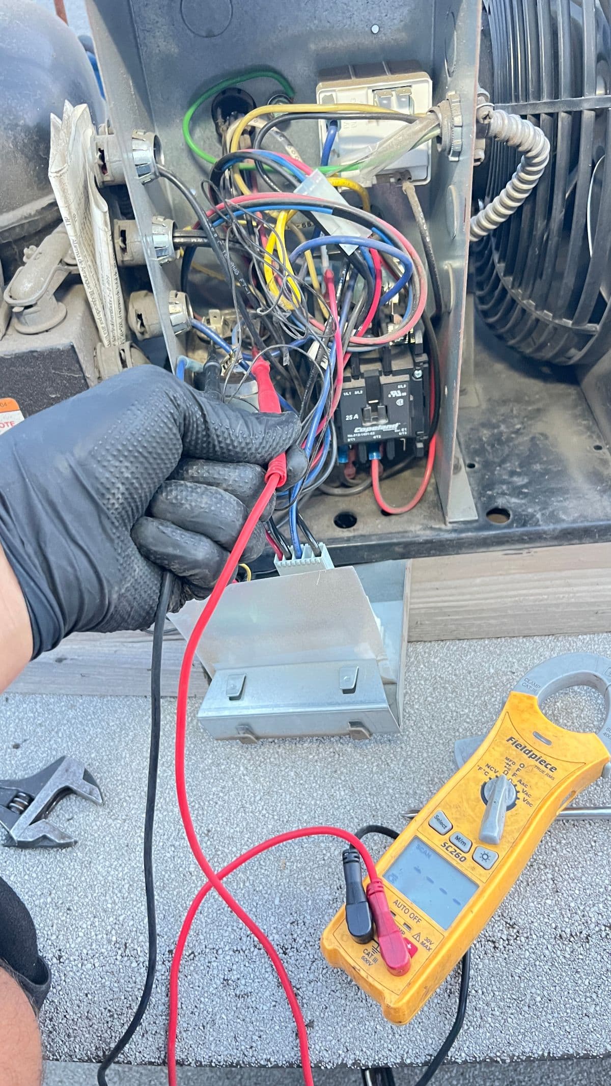 Heatcreft walk-in cooler repair service in Sherman Oaks, CA — job photo by TECHMEETING LLC COMMERCIAL REFRIGERATION REPAIR